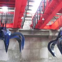 昆明抓鬥橋式起重機