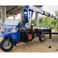 山東建築小吊機小型隨車吊 多功能三輪廠家直銷 園林移樹隨車吊