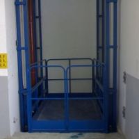 張家口定製導軌升降貨梯