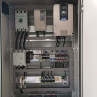 河南起重機QD32/5大小車變頻電器櫃生產現場