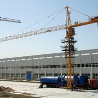 南京塔式起重機廠家供應