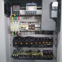 河南長垣起重機專用變頻電器櫃聖斯起重電器
