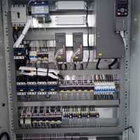 河南長垣起重機專用變頻櫃聖斯電氣