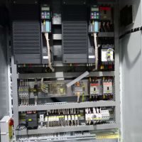 河南長垣起重機專用變頻電器櫃聖斯起重電器