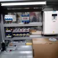 河南長垣起重機專用變頻櫃聖斯電氣