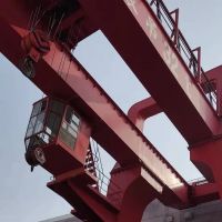 帶控製室的雙梁橋門式起重機安全**