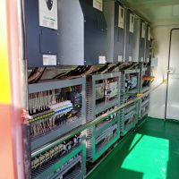 河南長垣起重機提梁機專用電氣室變頻聖斯電氣