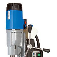 擁有過熱保護，扭力控製，無極變速的多功能磁力鑽MAB525