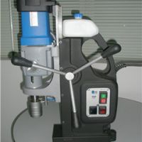 鑽孔範圍可達110mm，擁有多重保護的多功能磁力鑽