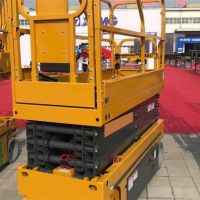 天津電動自行走升降平台